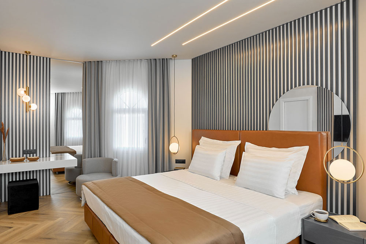 Deluxe Suites